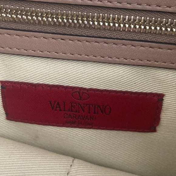 Valentino Garavani Leather Clutch - Picture 4 of 12